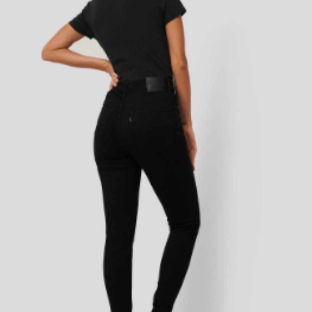 Levis Mile High Super Skinny Black Jeans